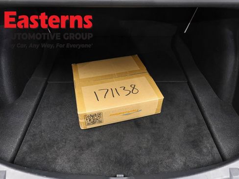 Used 2023 Tesla Model 3 Standard Range RWD image 9