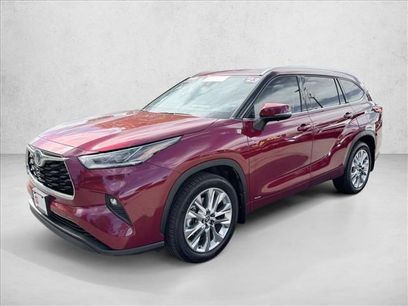 Used 2023 Toyota Highlander Limited
