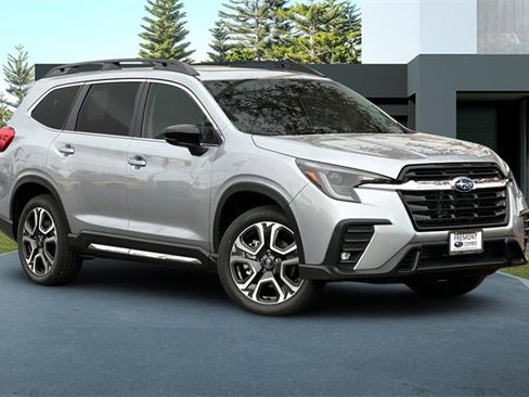 New 2026 Subaru Ascent Limited image 2