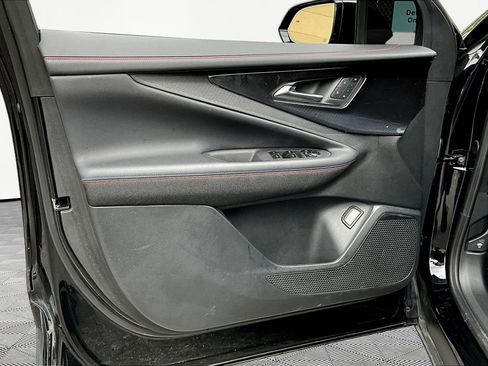Used 2025 Chevrolet Blazer EV RS AWD/4WD image 17