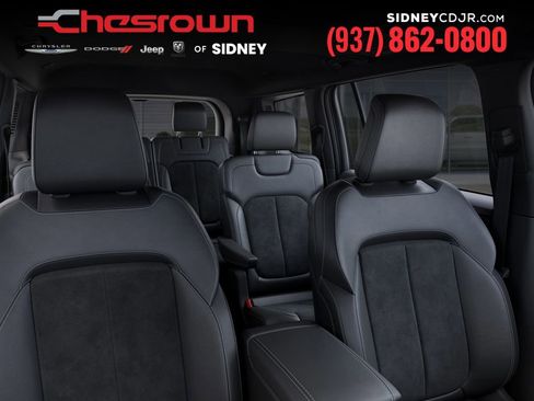 New 2025 Jeep Grand Cherokee L Altitude AWD/4WD image 26