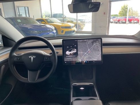 Used 2022 Tesla Model 3 image 20