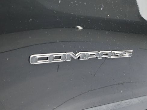 New 2026 Jeep Compass Latitude image 24