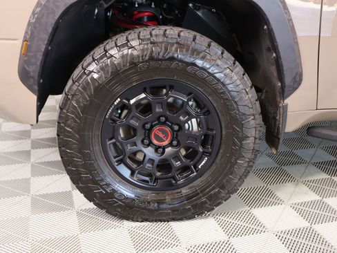 Used 2025 Toyota Tundra TRD Pro AWD/4WD image 19