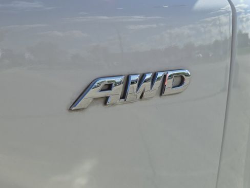 Used 2018 Honda CR-V Touring image 10
