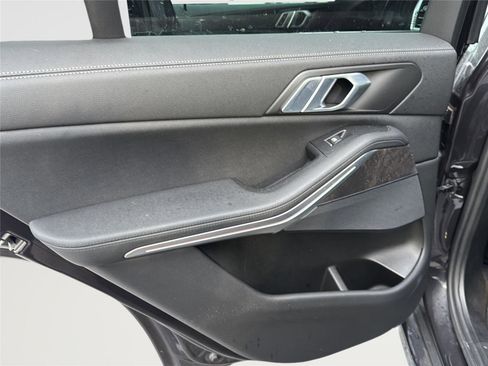Used 2022 BMW X5 xDrive40i w/ Premium Package image 29