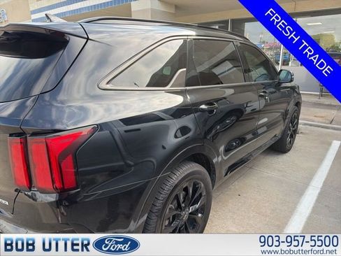 Used 2023 Kia Sorento SX AWD/4WD image 4