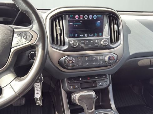 Used 2018 Chevrolet Colorado Z71 w/ Centennial Edition image 12