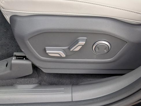 Used 2025 Hyundai Santa Fe SEL AWD/4WD image 15