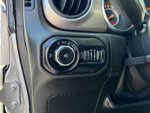 Used 2020 Jeep Wrangler Unlimited Sport S AWD/4WD image 13