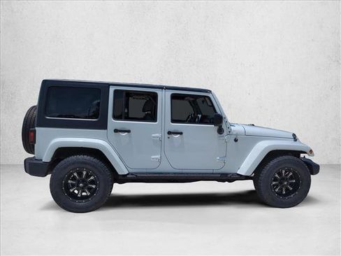 Used 2018 Jeep Wrangler Unlimited Sport S image 4