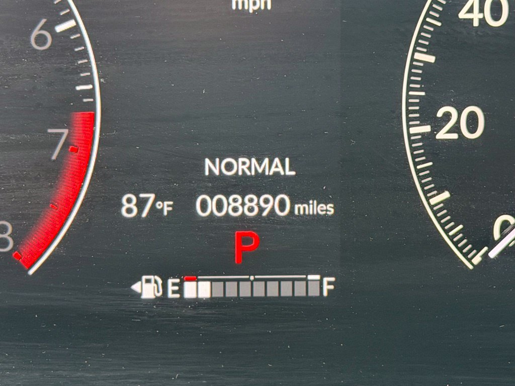 Certified 2025 Honda HR-V LX image 3