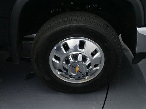 Used 2025 Chevrolet Silverado 3500 LTZ w/ LTZ Plus Package image 38