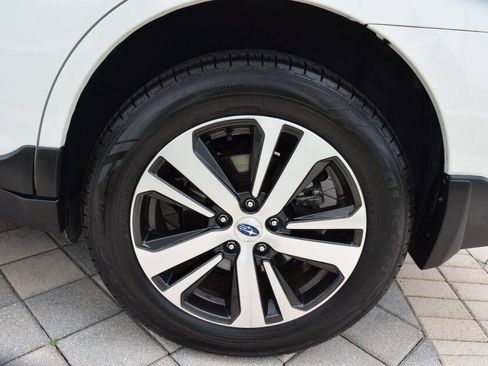 Used 2018 Subaru Outback 2.5i Limited AWD/4WD image 85