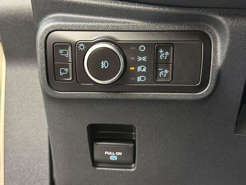 Used 2025 Ford Bronco Outer Banks w/ Sasquatch Package AWD/4WD image 30