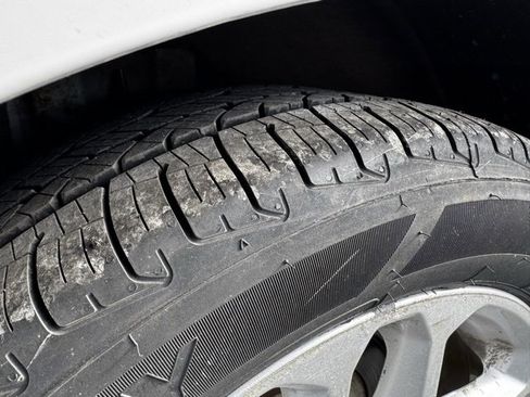 Used 2014 Ford Fusion SE image 32