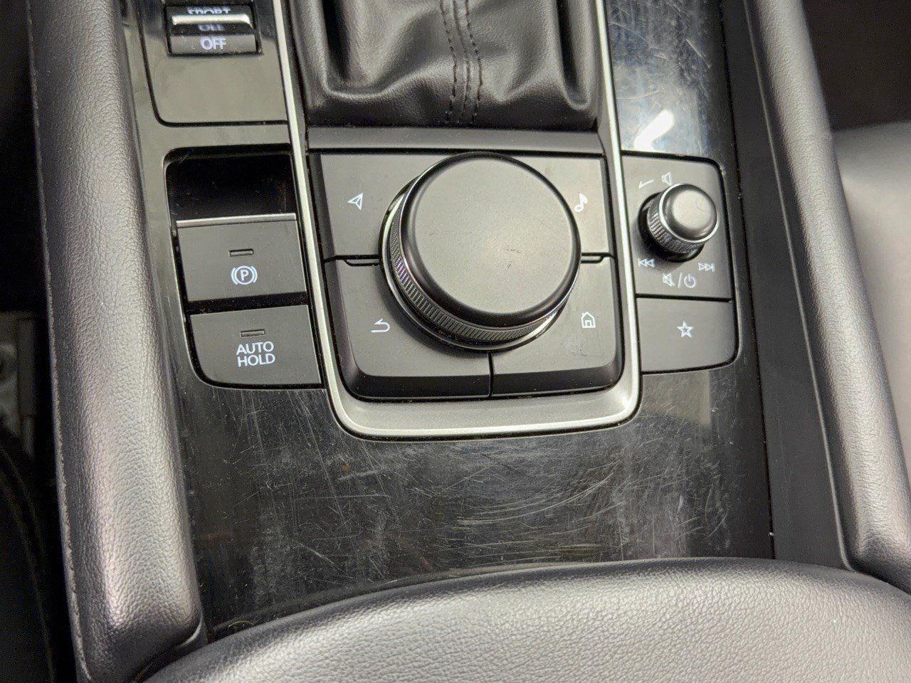 Used 2024 MAZDA MAZDA3 s FWD image 31