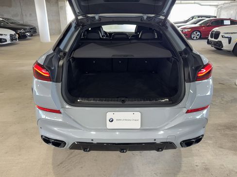 Used 2024 BMW X6 M60i image 13