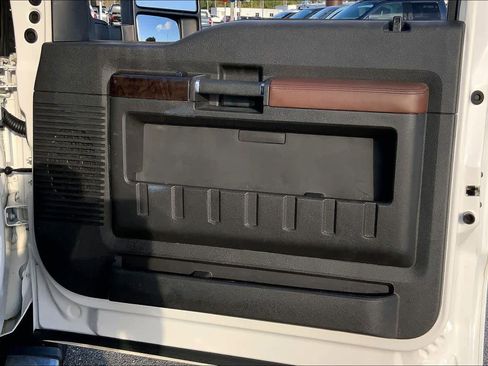 Used 2015 Ford F250 Platinum image 22
