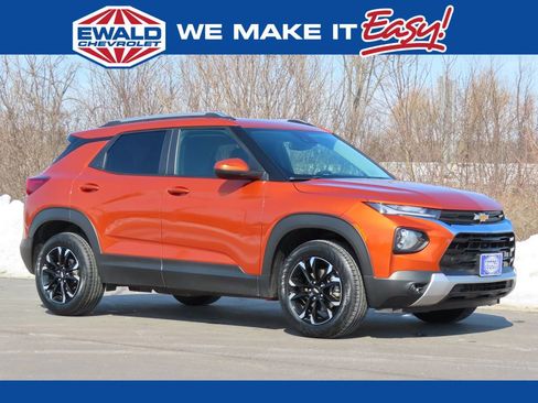 Certified 2023 Chevrolet TrailBlazer LT w/ Convenience Package image 1