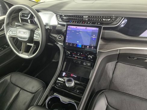 Used 2022 Jeep Grand Cherokee Limited 4xe w/ Luxury Tech Group II AWD/4WD image 41