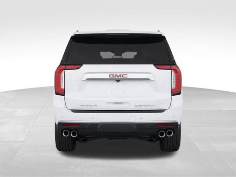 Used 2021 GMC Yukon Denali w/ Denali Premium Package RWD image 9