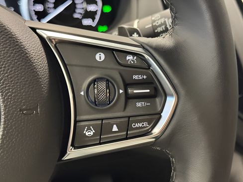 Used 2025 Acura RDX SH-AWD image 22