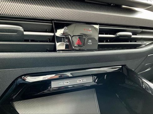 New 2026 Volkswagen GTI SE image 12