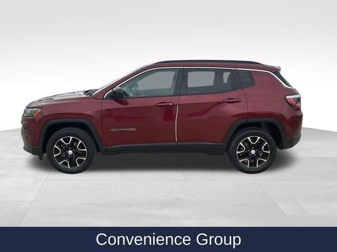 Used 2022 Jeep Compass Latitude w/ Sun and Sound Group image 5