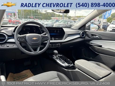 Certified 2024 Chevrolet Trax LT image 22