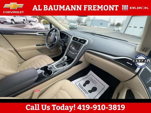 Used 2014 Ford Fusion SE w/ Equipment Group 502A image 16