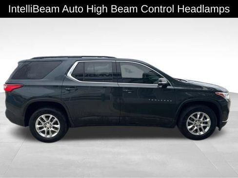 Used 2021 Chevrolet Traverse LT AWD/4WD image 6