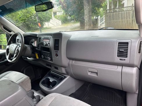 Used 2012 Nissan NV 2500 SV RWD image 47