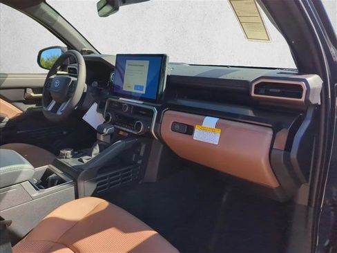 New 2025 Toyota 4Runner Limited image 28