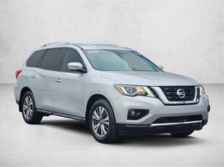 Used 2019 Nissan Pathfinder S FWD video 3