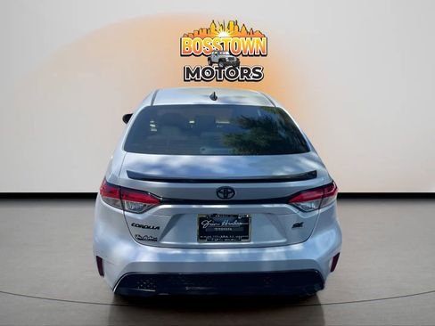 Used 2020 Toyota Corolla SE FWD image 4