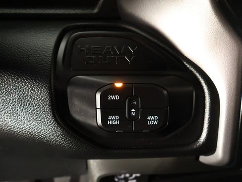 Used 2026 RAM 2500 Big Horn AWD/4WD image 8