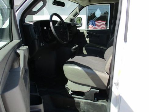 Used 2024 GMC Savana 2500 w/ Driver Convenience Package RWD image 11