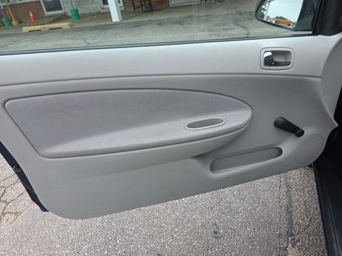 Used 2010 Chevrolet Cobalt LS image 7