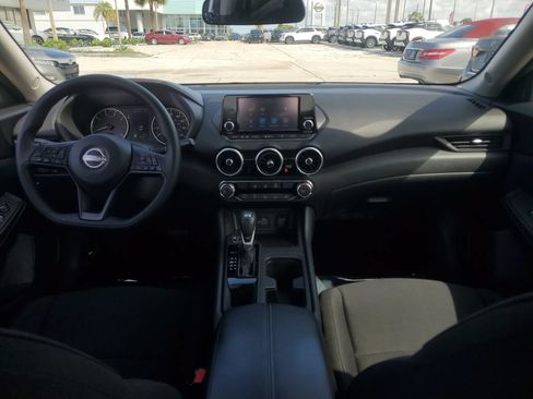 Used 2025 Nissan Sentra S FWD image 18