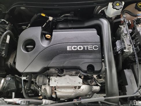 Used 2021 Chevrolet Equinox LT image 30