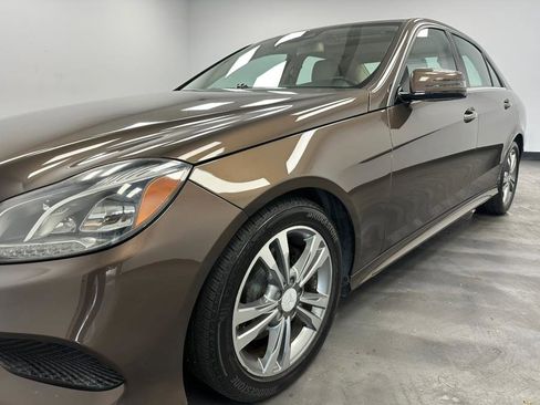 Used 2014 Mercedes-Benz E 350 4MATIC Sedan image 18