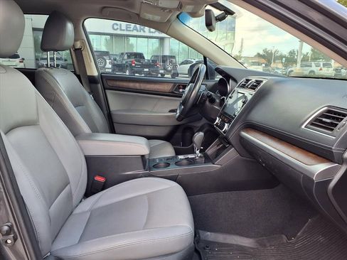 Used 2018 Subaru Outback 3.6R Limited image 6