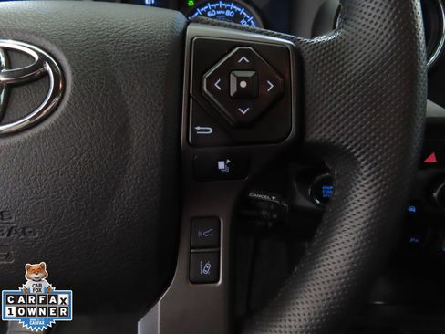 Used 2023 Toyota Tacoma TRD Sport w/ Technology Package image 17