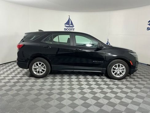 Used 2023 Chevrolet Equinox LS FWD image 6