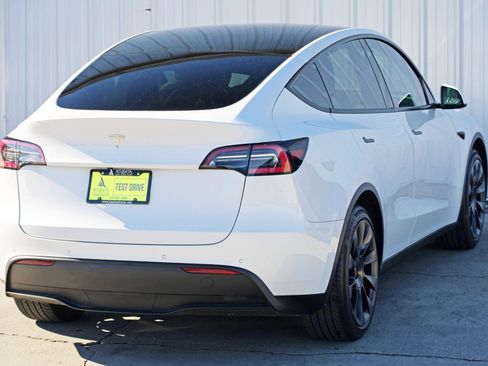 Used 2021 Tesla Model Y 2WD image 53