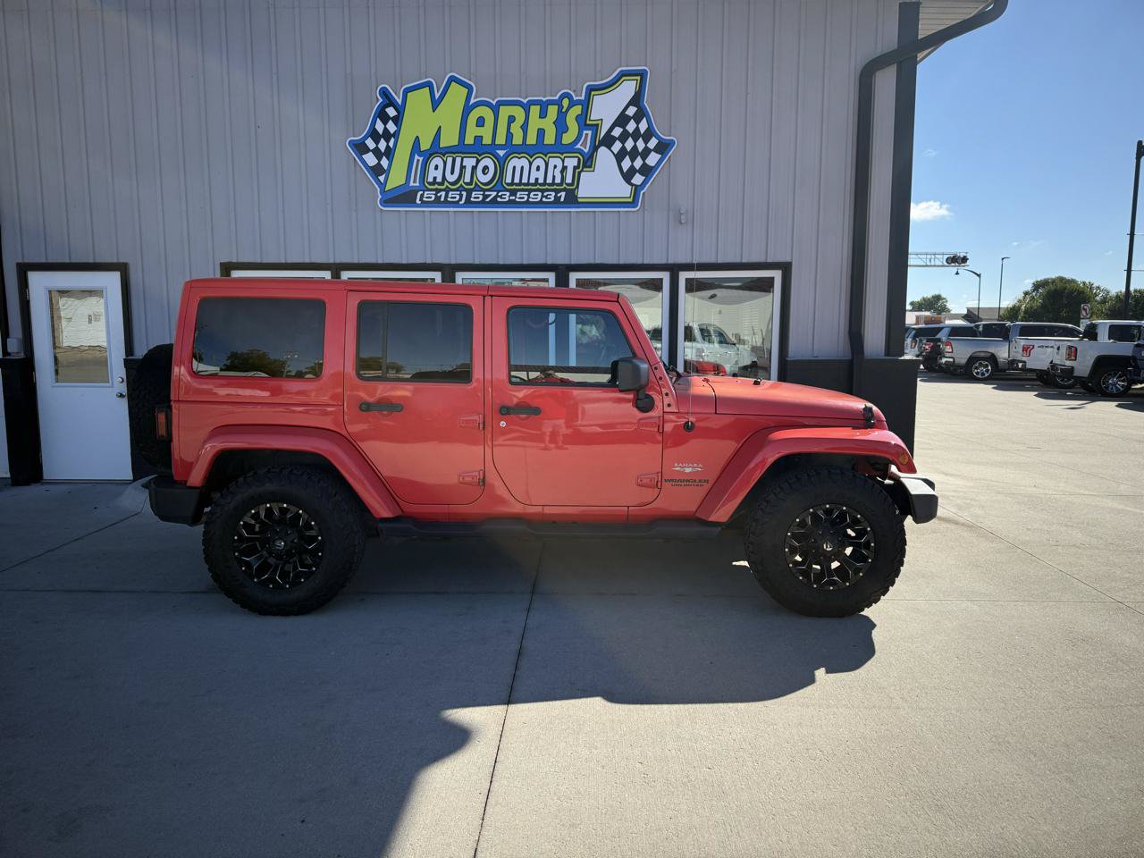 Used 2013 Jeep Wrangler Unlimited Sahara w/ Dual Top Group AWD/4WD image 7
