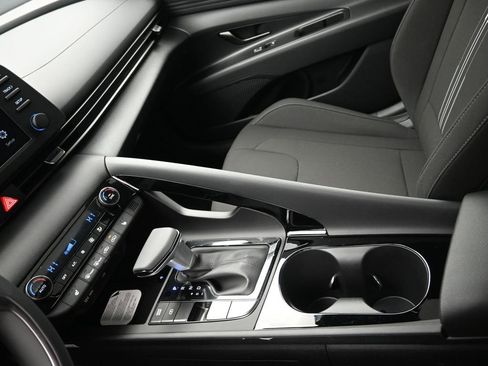 New 2026 Hyundai Elantra SEL Sport Premium FWD image 19