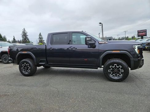 New 2026 GMC Sierra 2500 AT4X w/ LPO, Black Badging Package AWD/4WD image 6