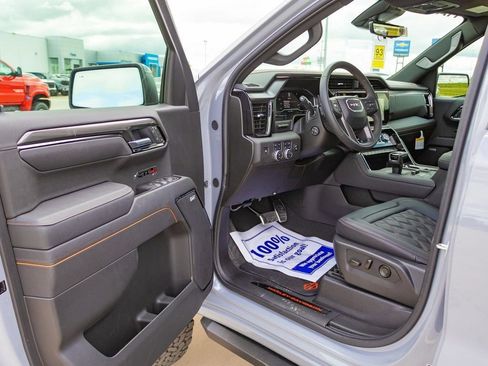 New 2025 GMC Sierra 1500 AT4 w/ AT4 Premium Package AWD/4WD image 48